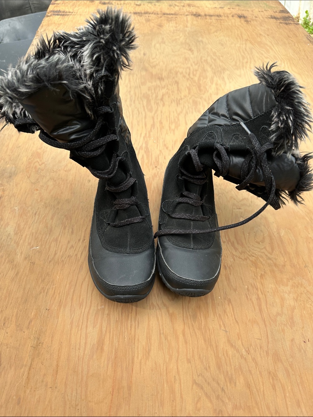 The North Face Black Faux-Fur Trim Winter Lace-Up Boots